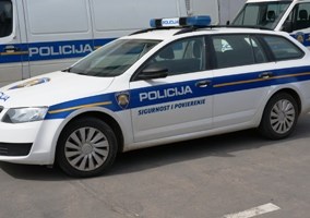 Slika PU_I/vijesti/2016/policijski auti2.JPG